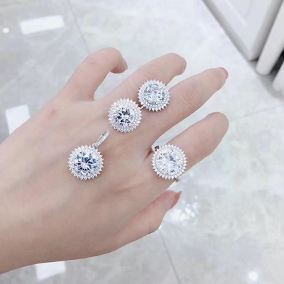 Guter Preis Custom CZ Eternity Band 925 Sterling Silber Ringe Zirkon genagelt Form 16,6g Online